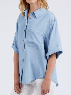 ELM BLISSFUL CHAMBRAY SHORT SLEEVE SHIRT