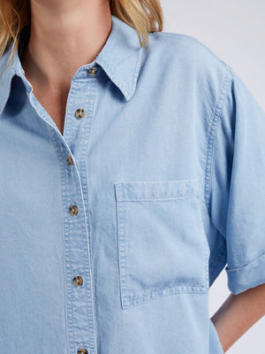 ELM BLISSFUL CHAMBRAY SHORT SLEEVE SHIRT