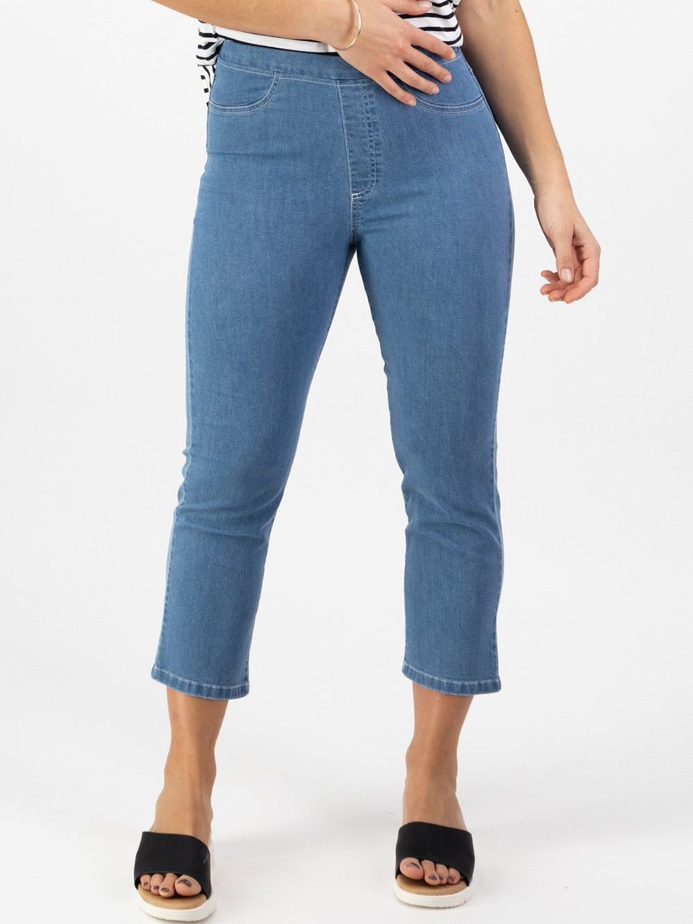 VASSALLI 7/8 SLIM LIGHTWEIGHT DENIM PULL ON